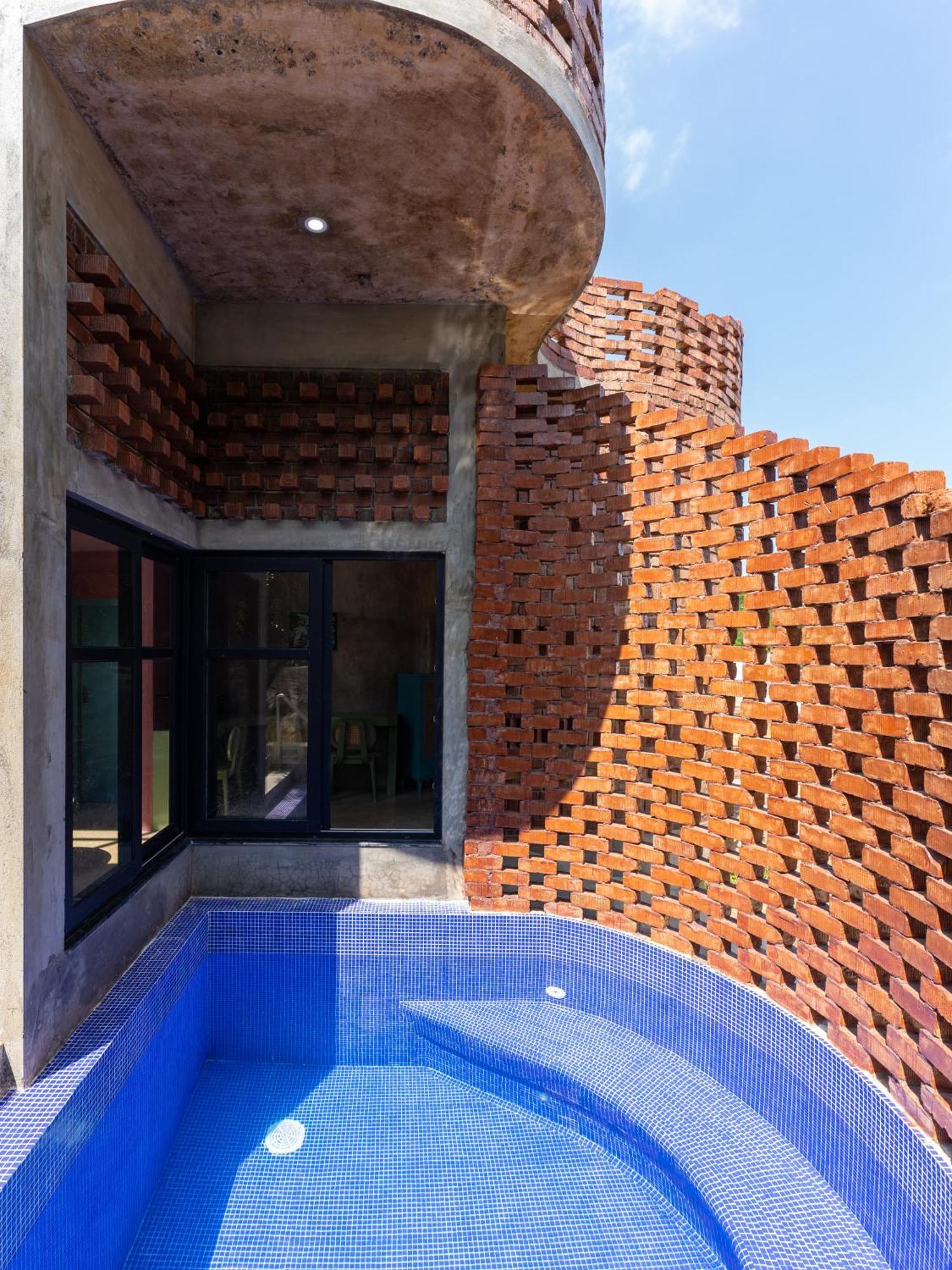 Pool Villa-House Of The Dancing Cactus ポンディシェリ エクステリア 写真
